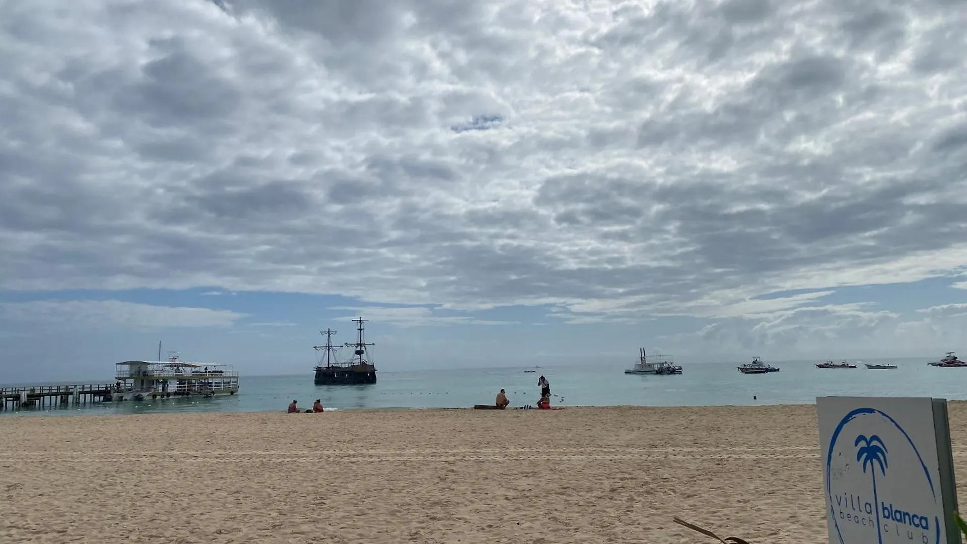 Happy Place Los Corales プンタ・カナ ドミニカ共和国